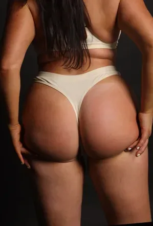 OnlyFans cuenta theeleahjackson header 2