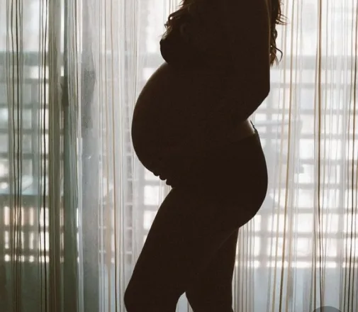 OnlyFans cuenta preggomilkymomma header 2