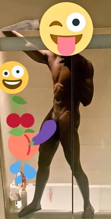 OnlyFans cuenta kingjamez header 2