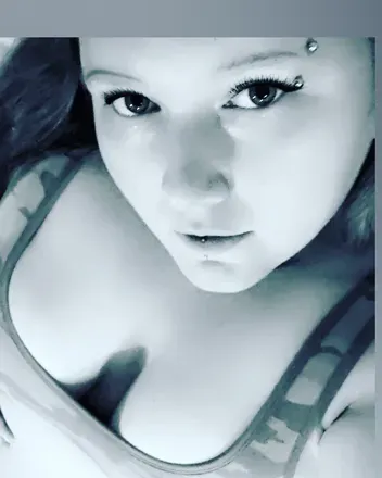 OnlyFans account  devilishangel420 avatar 1