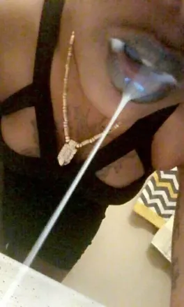 OnlyFans cuenta truelychinxx header 2