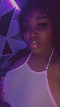 OnlyFans cuenta badbtchmarie avatar 1
