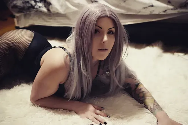 OnlyFans cuenta zombiequeen header 1