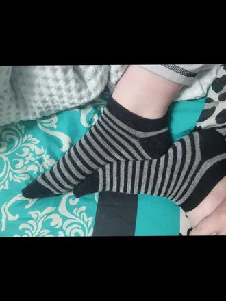 OnlyFans cuenta pretty.feet.girl1 header 2