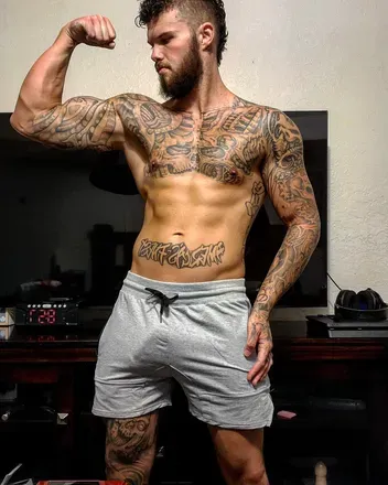 OnlyFans account  hatler_un-chained header 2