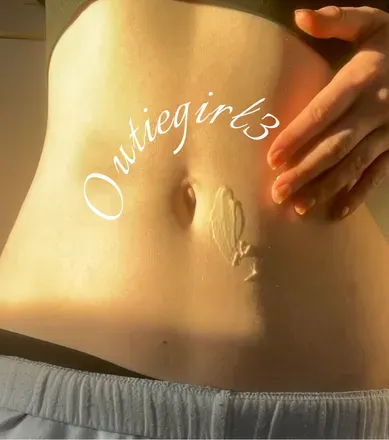 OnlyFans account  outiegirl avatar 1
