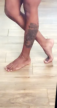 OnlyFans cuenta daqueensfeet111 header 2