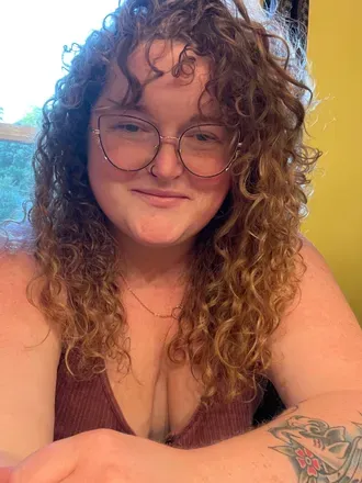 OnlyFans cuenta curvyandcurly93 avatar 1