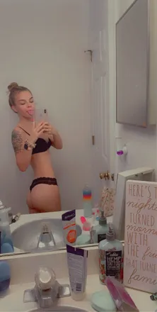 OnlyFans cuenta cherrykate110612 header 2