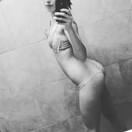 OnlyFans cuenta bugshunnie header 2