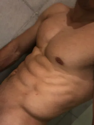 OnlyFans cuenta mysteryguy97 header 2
