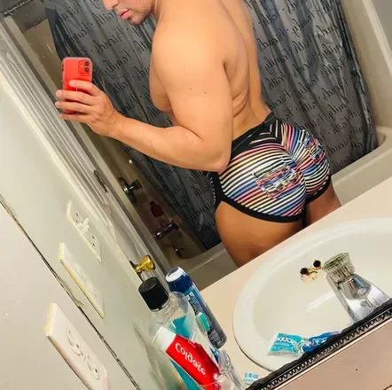 OnlyFans account  seasidehoe21 avatar 1