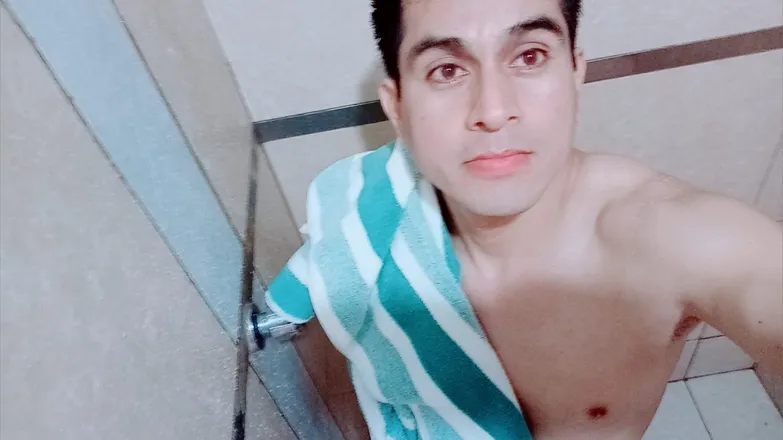 OnlyFans cuenta valemidnight header 2