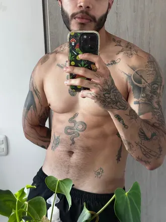 OnlyFans cuenta kuva_x header 2