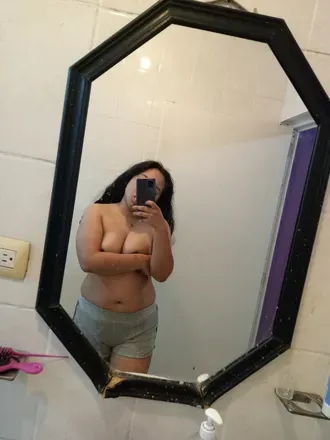 OnlyFans account  little-girl16 avatar 1