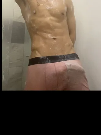 OnlyFans cuenta adrianx007 header 2