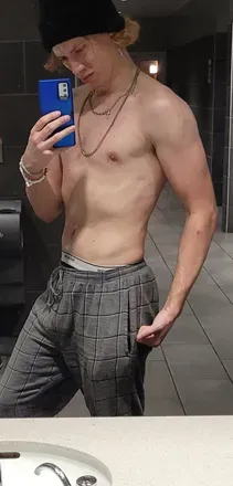OnlyFans account  u206798040 avatar 1