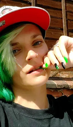 OnlyFans cuenta punkeduppixie header 2
