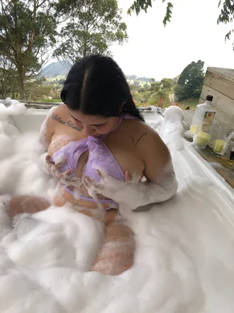 OnlyFans cuenta violeta-jones header 2