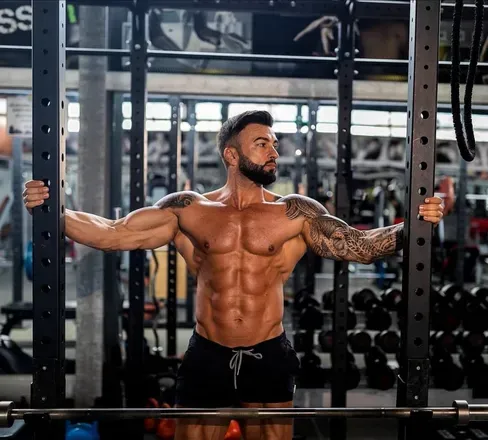 OnlyFans cuenta gold.muscles header 2