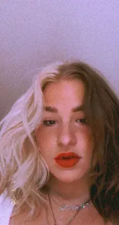 OnlyFans account  izzy33369 avatar 1