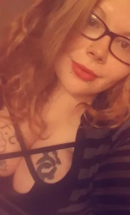 OnlyFans cuenta crazyredhead420 header 2