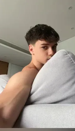 OnlyFans cuenta lewmfit previous_avatars_1 3
