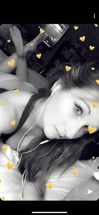 OnlyFans account  prettylittlevixen0414 header 2