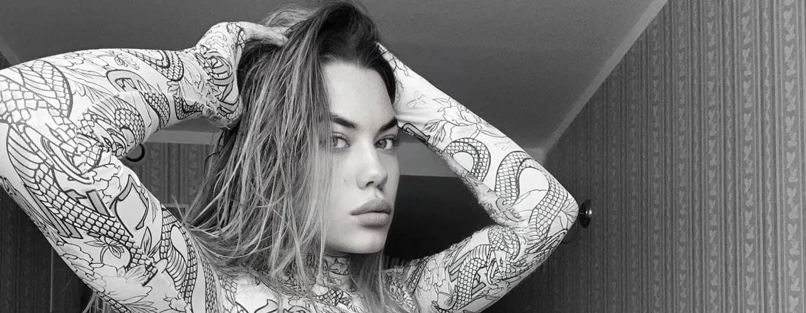 OnlyFans cuenta lisalightning header 2