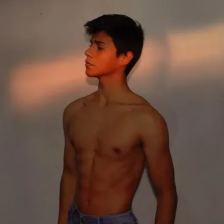 OnlyFans cuenta ivan181220 avatar 1
