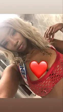 OnlyFans cuenta yournewcrush513 header 2