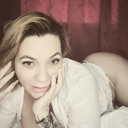 OnlyFans cuenta maryt0811 header 2