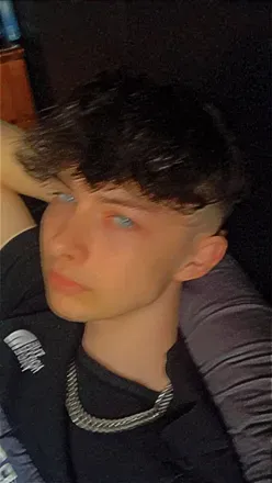 OnlyFans of ayayronlee03