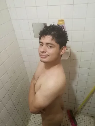 OnlyFans cuenta handsome_latin_guy header 2