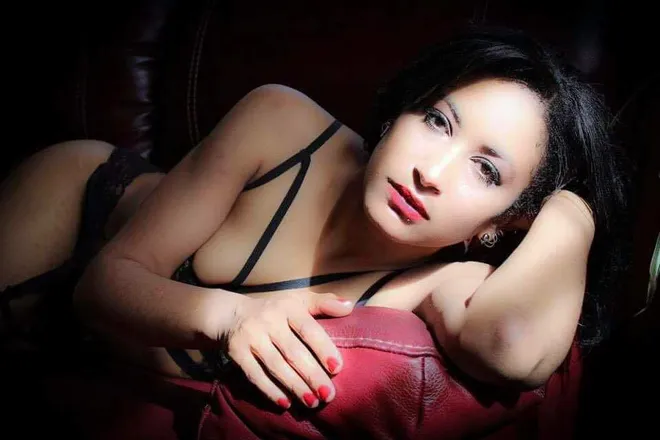 OnlyFans cuenta ravengothgoddess header 2
