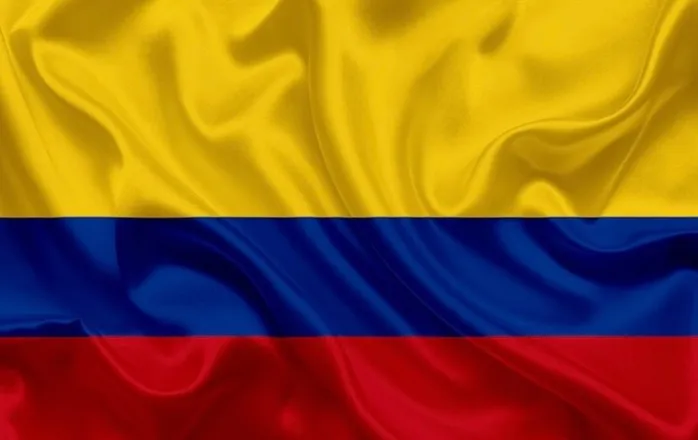 OnlyFans cuenta latincurve01 header 2