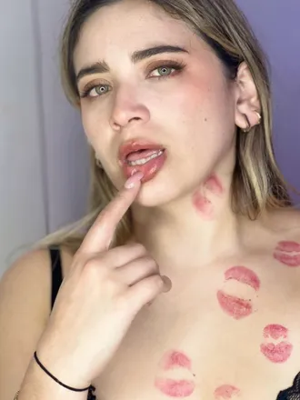 OnlyFans cuenta hey_emma header 2