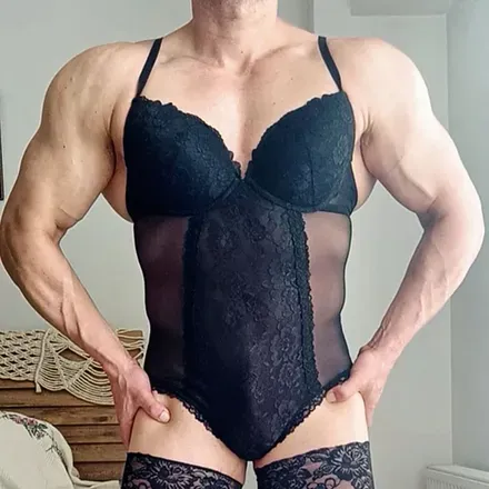 OnlyFans cuenta muscularcross header 2