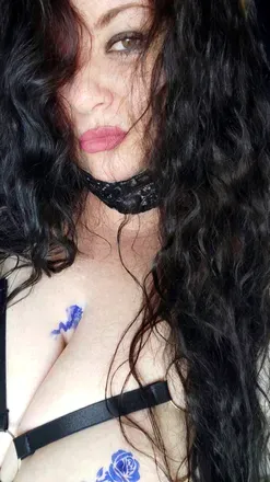 OnlyFans cuenta cortigiana avatar 1