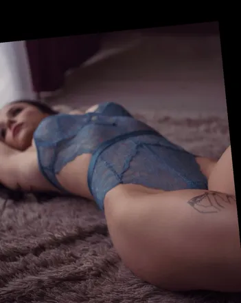 OnlyFans cuenta raemia header 2