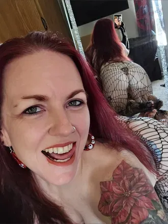 OnlyFans account  kitast7rophe avatar 1