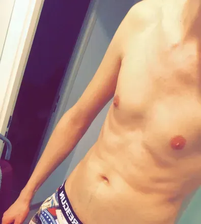 OnlyFans cuenta louisyounggay2 avatar 1