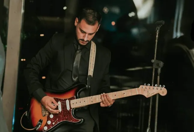 OnlyFans cuenta lustfulguitarist header 2