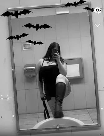 OnlyFans cuenta virginvixxxen avatar 1