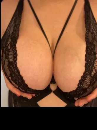 OnlyFans cuenta busty-kat-free avatar 1