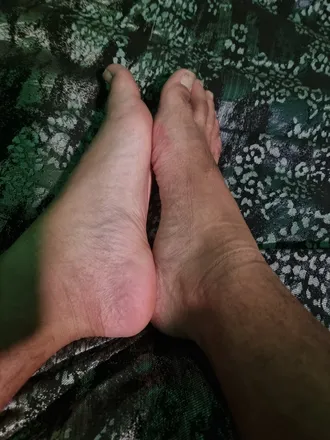 OnlyFans cuenta feetren123 header 2