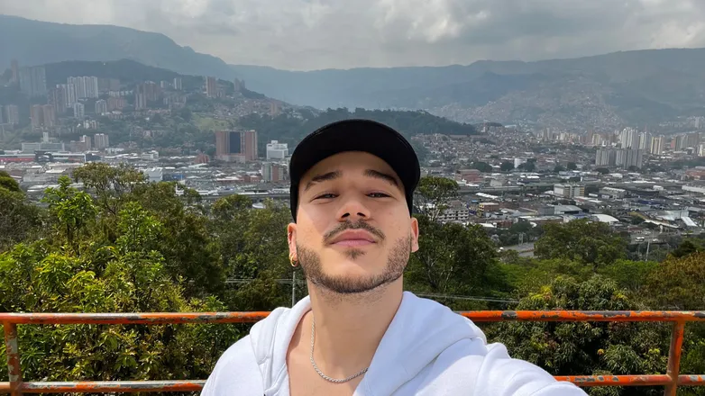 OnlyFans cuenta sgonzalez98 header 2