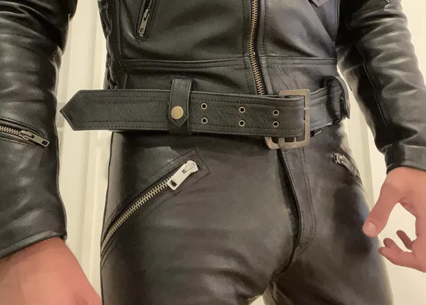 OnlyFans cuenta leathermasterm header 2