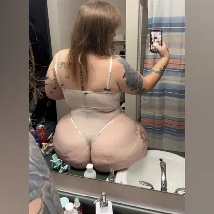OnlyFans cuenta savannahthick101 header 2