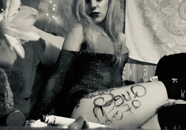 OnlyFans cuenta queenofchaosolo header 2